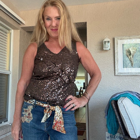 Coldwater Creek Sequin Dark Olive Green V Neck Top Size xs - Picture 1 of 8